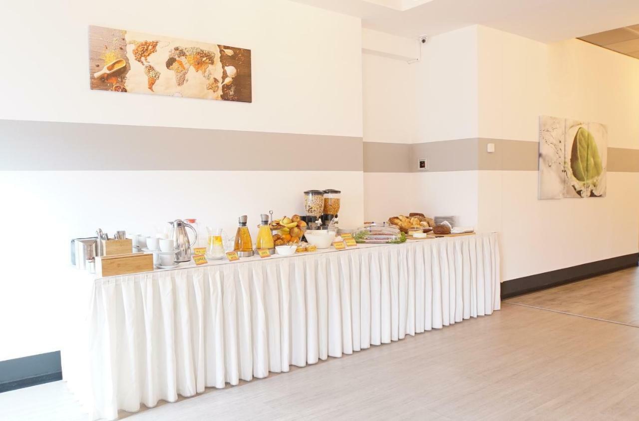 Check In Hotel Berlino Esterno foto